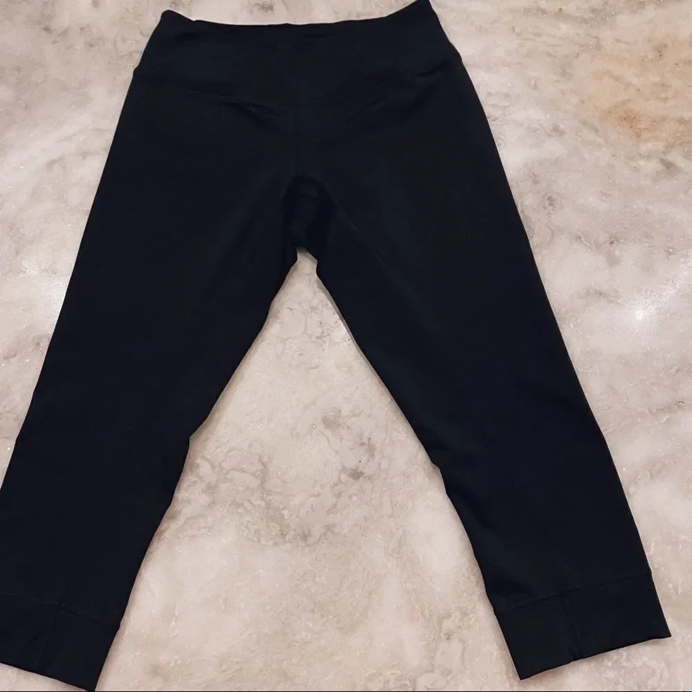 Asics Women's Athletic Capri Black Workout Leggings Size Small